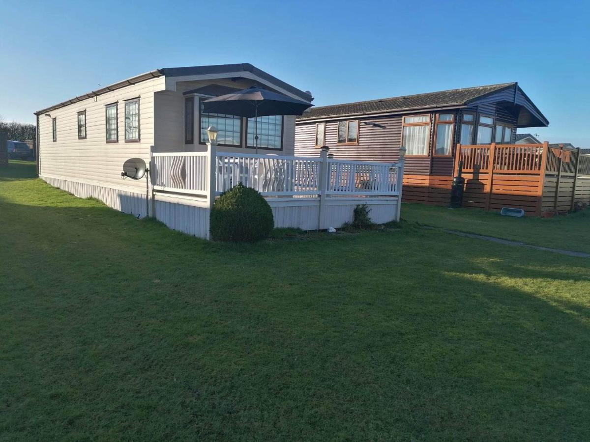 Cornwall Cornwall-Chapmanswell Caravan Holiday Park A30 B&B Bed And Breakfast #41 朗斯顿 外观 照片