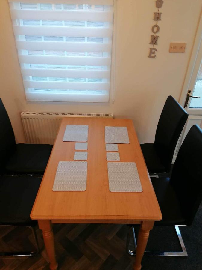 Cornwall Cornwall-Chapmanswell Caravan Holiday Park A30 B&B Bed And Breakfast #41 朗斯顿 外观 照片
